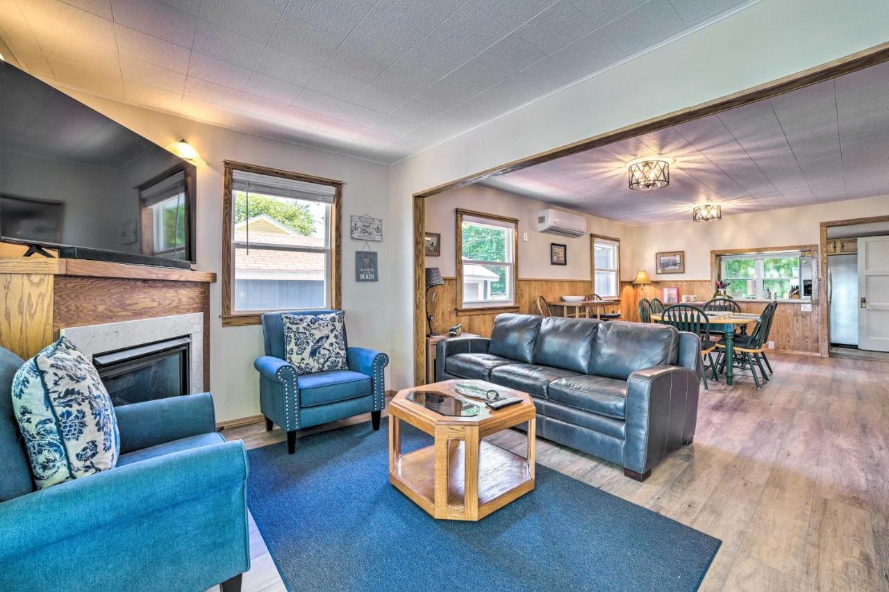 East Tawas Lakefront Getaway With Kayaks And Deck Extérieur photo